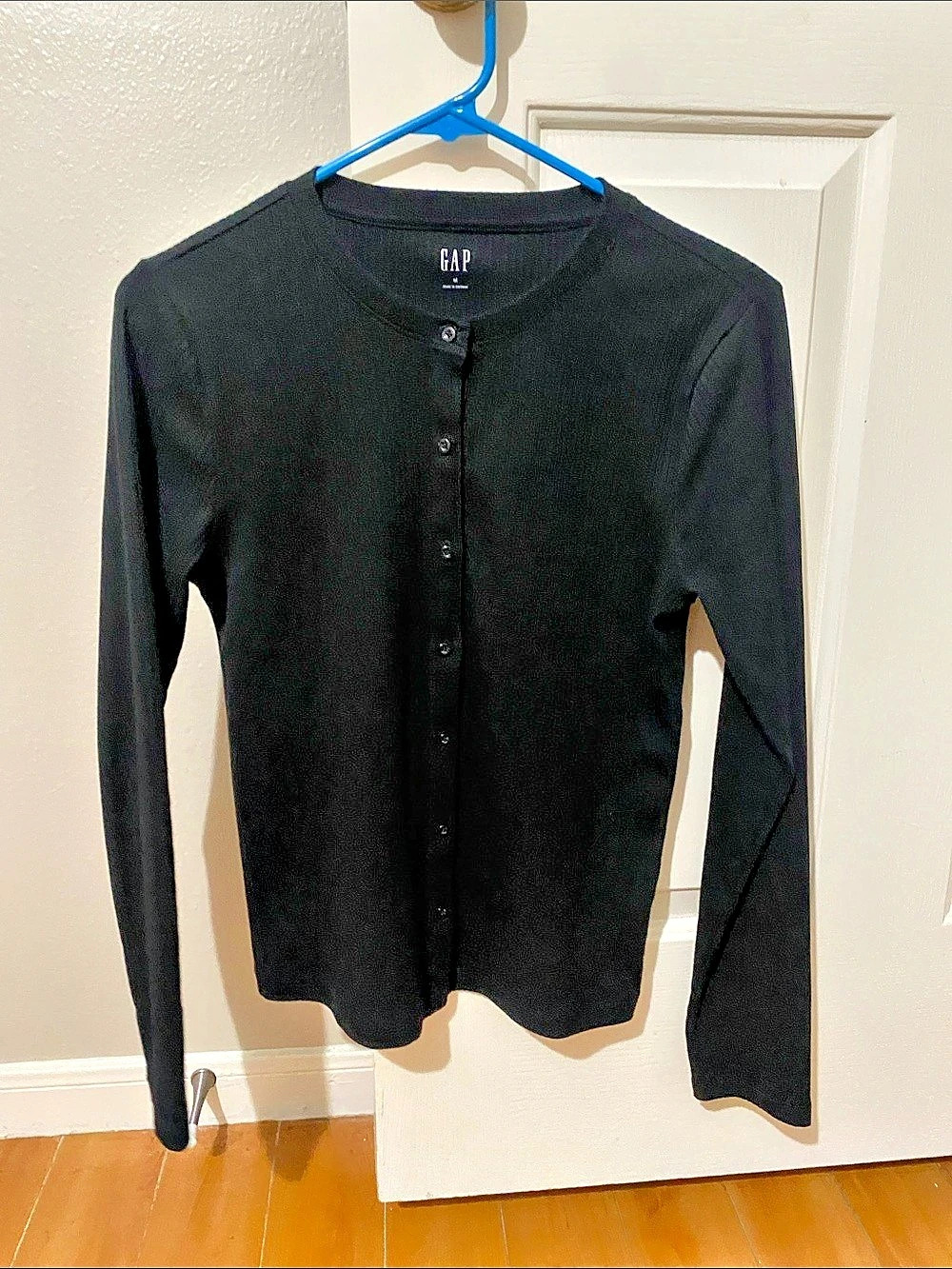 Gap Ribbed Long Sleeve Top in Black Size Medium Like New